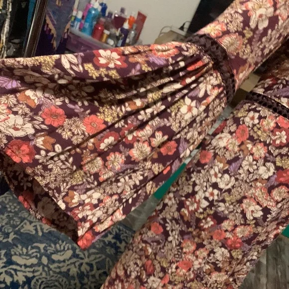 Tree of life florallong bell sleeve floral midi with lace insert in earthy tones - Picture 4 of 6